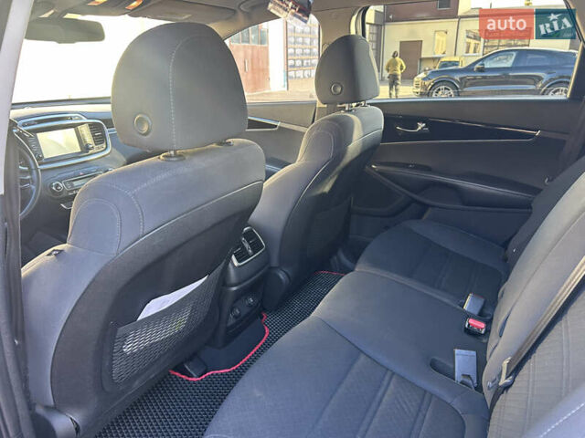 Серый Киа Соренто, объемом двигателя 2.4 л и пробегом 110 тыс. км за 17600 $, фото 8 на Automoto.ua