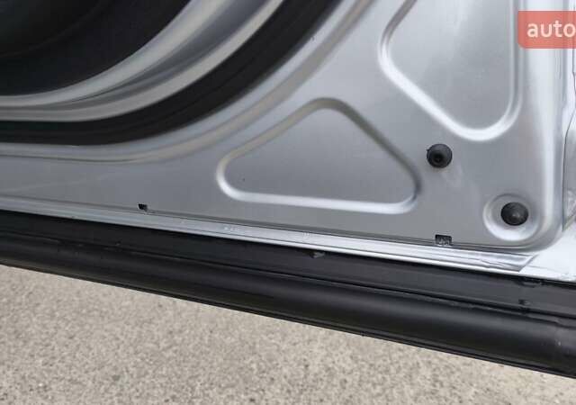 Сірий Кіа Соренто, об'ємом двигуна 3.34 л та пробігом 120 тис. км за 17800 $, фото 52 на Automoto.ua