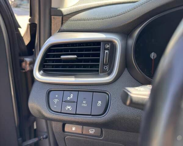 Серый Киа Соренто, объемом двигателя 3.3 л и пробегом 79 тыс. км за 17400 $, фото 28 на Automoto.ua