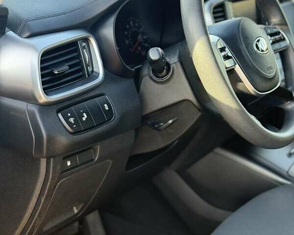 Киа Соренто 2018 в Городенке на Automoto.ua Серый Киа Соренто, объемом двигателя 2.36 л и пробегом 109 тыс. км за 16300 $, фото 30 на Automoto.ua