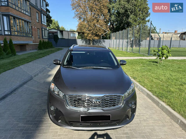 Серый Киа Соренто, объемом двигателя 2 л и пробегом 27 тыс. км за 29499 $, фото 4 на Automoto.ua