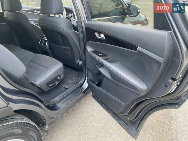 Серый Киа Соренто, объемом двигателя 2.36 л и пробегом 68 тыс. км за 16250 $, фото 46 на Automoto.ua