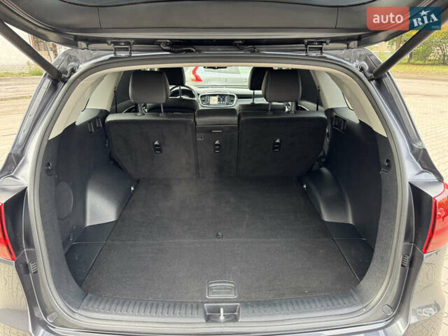 Серый Киа Соренто, объемом двигателя 2.2 л и пробегом 140 тыс. км за 29500 $, фото 16 на Automoto.ua