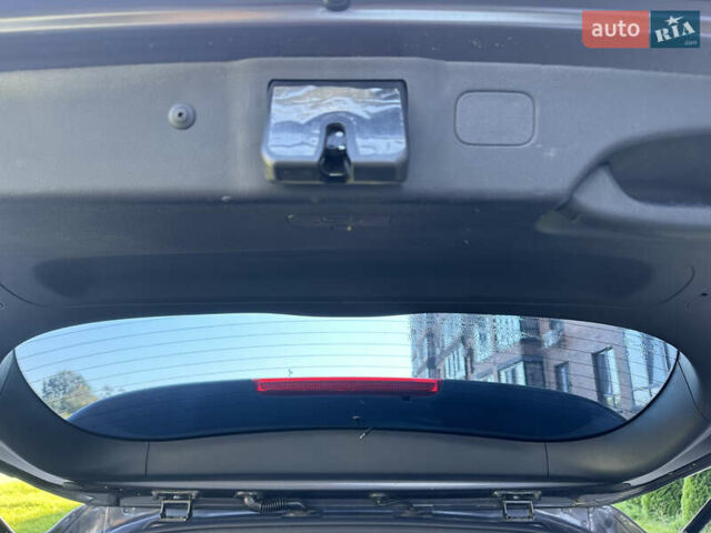 Серый Киа Соренто, объемом двигателя 2 л и пробегом 27 тыс. км за 29499 $, фото 51 на Automoto.ua