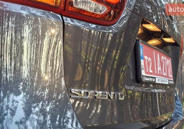 Сірий Кіа Соренто, об'ємом двигуна 2.2 л та пробігом 139 тис. км за 29700 $, фото 12 на Automoto.ua