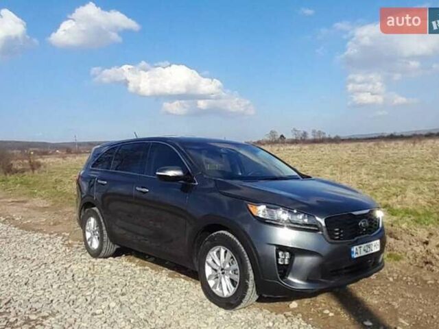 Серый Киа Соренто, объемом двигателя 2.4 л и пробегом 16 тыс. км за 25100 $, фото 1 на Automoto.ua