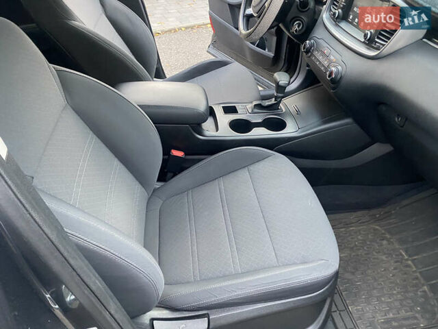 Серый Киа Соренто, объемом двигателя 2.36 л и пробегом 68 тыс. км за 16250 $, фото 55 на Automoto.ua