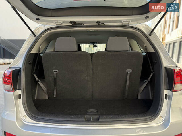 Серый Киа Соренто, объемом двигателя 2.4 л и пробегом 202 тыс. км за 15999 $, фото 57 на Automoto.ua
