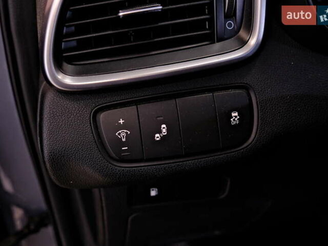 Серый Киа Соренто, объемом двигателя 2.4 л и пробегом 43 тыс. км за 20500 $, фото 10 на Automoto.ua