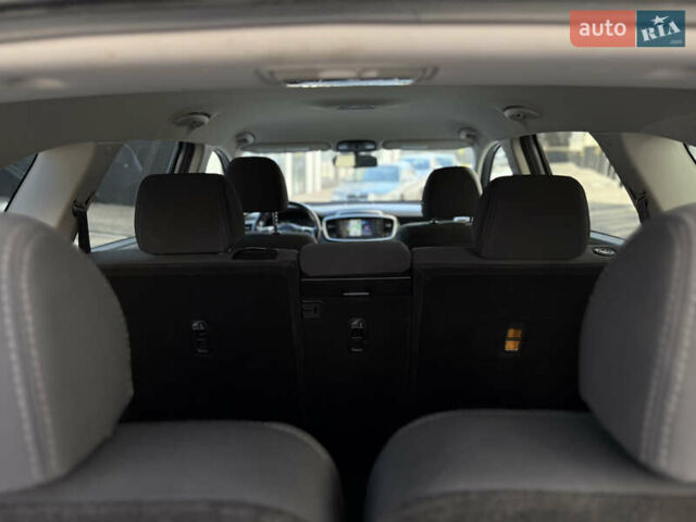 Серый Киа Соренто, объемом двигателя 2.4 л и пробегом 202 тыс. км за 14999 $, фото 56 на Automoto.ua