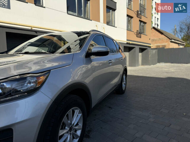Серый Киа Соренто, объемом двигателя 2.4 л и пробегом 202 тыс. км за 15999 $, фото 10 на Automoto.ua