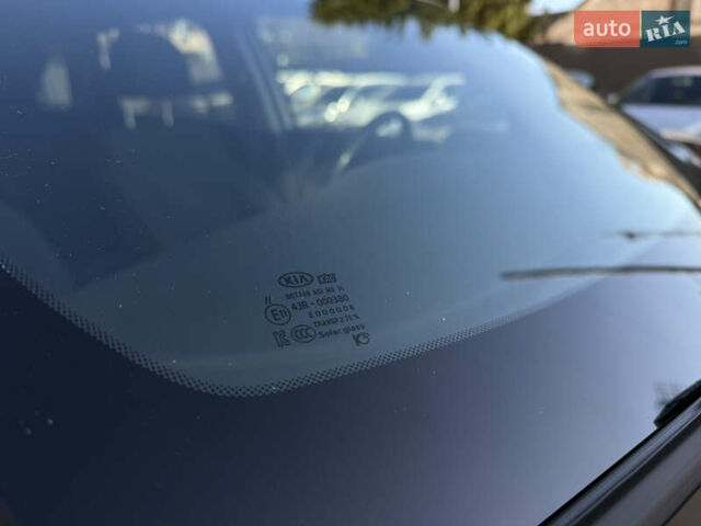 Серый Киа Соренто, объемом двигателя 2.4 л и пробегом 202 тыс. км за 14999 $, фото 13 на Automoto.ua