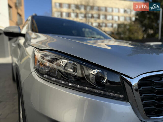 Серый Киа Соренто, объемом двигателя 2.4 л и пробегом 202 тыс. км за 15999 $, фото 11 на Automoto.ua