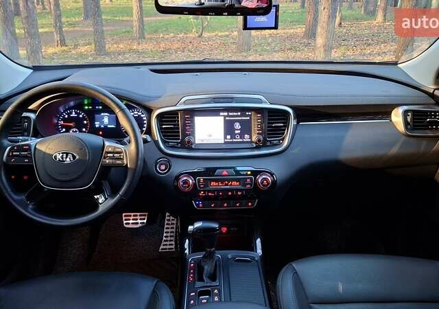 Сірий Кіа Соренто, об'ємом двигуна 2.2 л та пробігом 139 тис. км за 29700 $, фото 46 на Automoto.ua