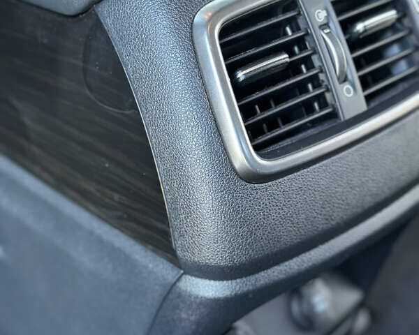 Серый Киа Соренто, объемом двигателя 2 л и пробегом 27 тыс. км за 29499 $, фото 49 на Automoto.ua