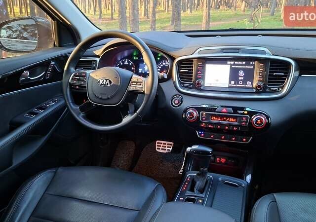 Сірий Кіа Соренто, об'ємом двигуна 2.2 л та пробігом 139 тис. км за 29700 $, фото 47 на Automoto.ua