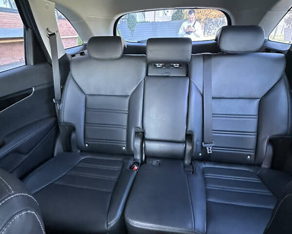 Серый Киа Соренто, объемом двигателя 2 л и пробегом 27 тыс. км за 29499 $, фото 44 на Automoto.ua