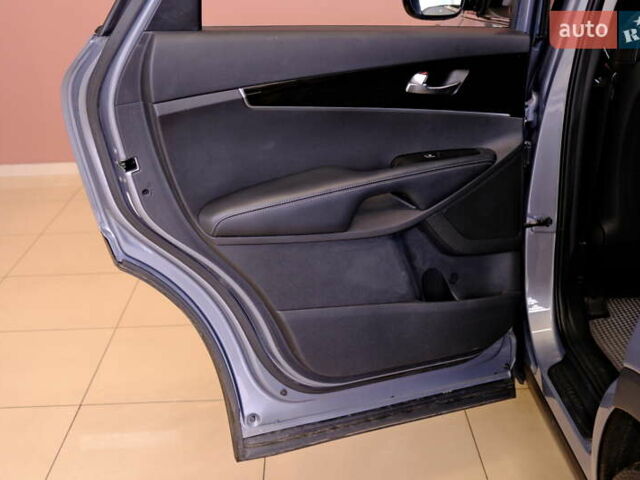 Сірий Кіа Соренто, об'ємом двигуна 2.4 л та пробігом 42 тис. км за 21900 $, фото 32 на Automoto.ua