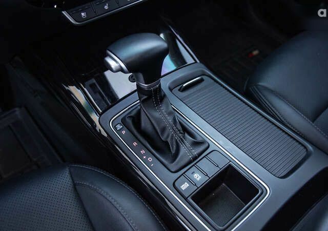 Сірий Кіа Соренто, об'ємом двигуна 2 л та пробігом 120 тис. км за 28899 $, фото 9 на Automoto.ua
