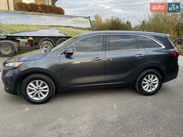 Серый Киа Соренто, объемом двигателя 2.36 л и пробегом 68 тыс. км за 16250 $, фото 7 на Automoto.ua