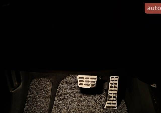 Сірий Кіа Соренто, об'ємом двигуна 2.2 л та пробігом 139 тис. км за 29700 $, фото 32 на Automoto.ua