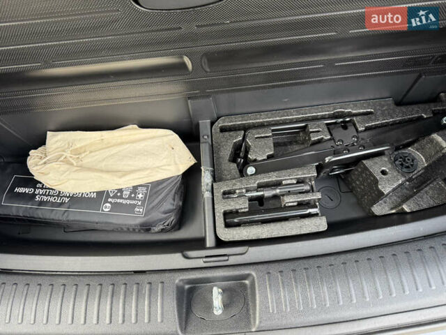 Серый Киа Соренто, объемом двигателя 2.2 л и пробегом 140 тыс. км за 29500 $, фото 15 на Automoto.ua