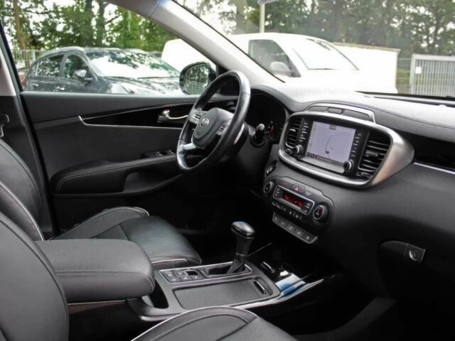 Сірий Кіа Соренто, об'ємом двигуна 2.2 л та пробігом 52 тис. км за 8400 $, фото 7 на Automoto.ua