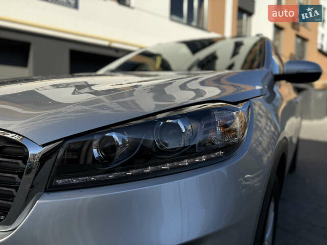 Серый Киа Соренто, объемом двигателя 2.4 л и пробегом 202 тыс. км за 14999 $, фото 12 на Automoto.ua