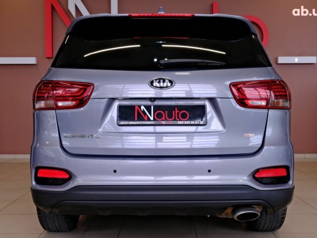 Киа Соренто 2019 в Одессе на Automoto.ua Серый Киа Соренто, объемом двигателя 2.4 л и пробегом 42 тыс. км за 21900 $, фото 5 на Automoto.ua