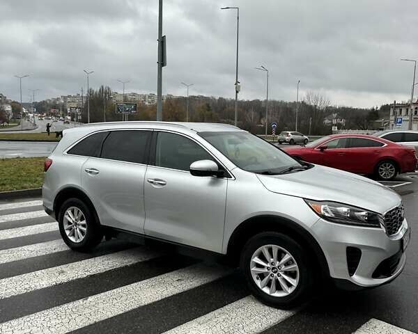 Сірий Кіа Соренто, об'ємом двигуна 2.4 л та пробігом 220 тис. км за 14900 $, фото 2 на Automoto.ua