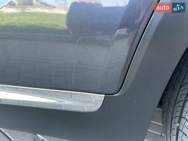 Серый Киа Соренто, объемом двигателя 2 л и пробегом 27 тыс. км за 29499 $, фото 26 на Automoto.ua