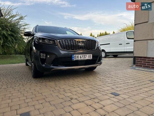 Сірий Кіа Соренто, об'ємом двигуна 2.2 л та пробігом 208 тис. км за 27270 $, фото 12 на Automoto.ua