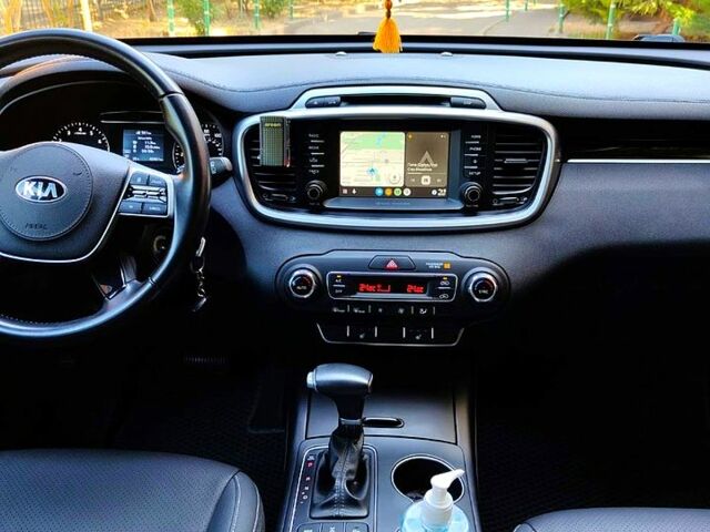 Серый Киа Соренто, объемом двигателя 2.4 л и пробегом 42 тыс. км за 21500 $, фото 5 на Automoto.ua