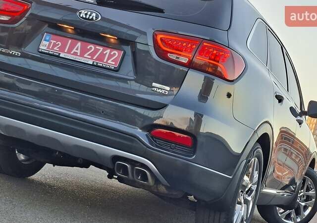 Сірий Кіа Соренто, об'ємом двигуна 2.2 л та пробігом 139 тис. км за 29700 $, фото 8 на Automoto.ua