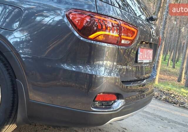 Сірий Кіа Соренто, об'ємом двигуна 2.2 л та пробігом 139 тис. км за 29700 $, фото 10 на Automoto.ua