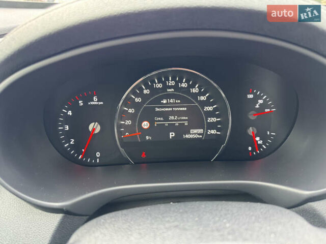 Серый Киа Соренто, объемом двигателя 2.2 л и пробегом 140 тыс. км за 29500 $, фото 23 на Automoto.ua