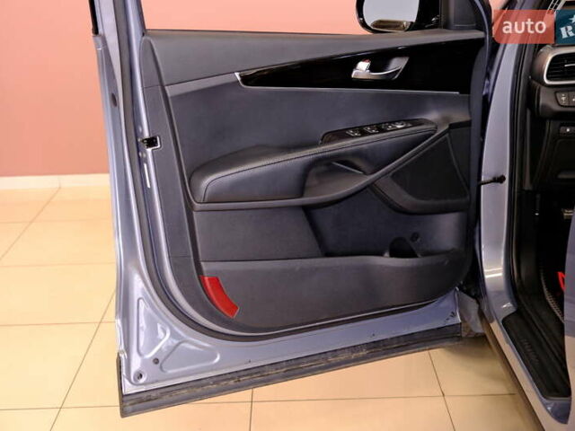 Сірий Кіа Соренто, об'ємом двигуна 2.4 л та пробігом 42 тис. км за 21900 $, фото 28 на Automoto.ua