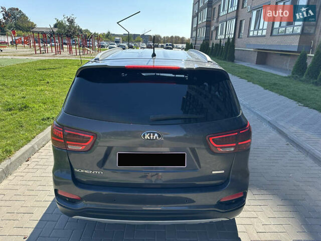 Серый Киа Соренто, объемом двигателя 2 л и пробегом 27 тыс. км за 29999 $, фото 8 на Automoto.ua