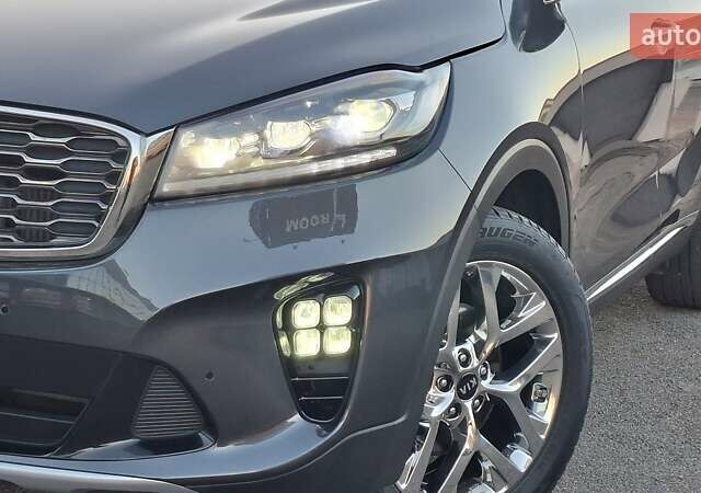 Сірий Кіа Соренто, об'ємом двигуна 2.2 л та пробігом 139 тис. км за 29700 $, фото 18 на Automoto.ua