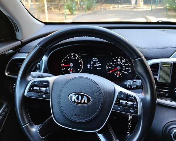 Серый Киа Соренто, объемом двигателя 2.4 л и пробегом 43 тыс. км за 20500 $, фото 2 на Automoto.ua