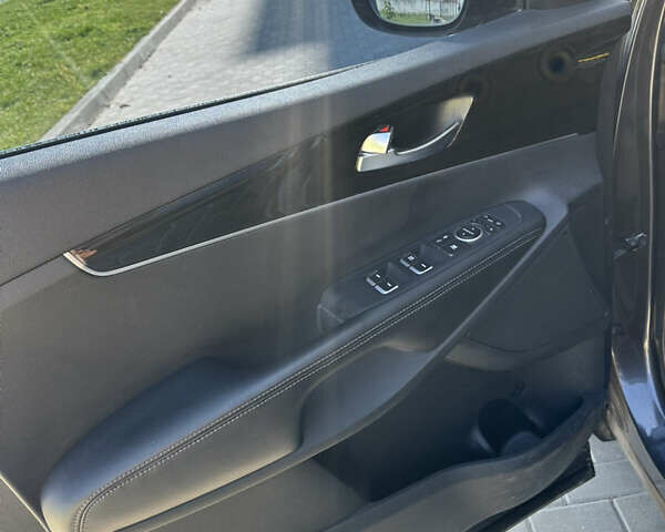 Серый Киа Соренто, объемом двигателя 2 л и пробегом 27 тыс. км за 29499 $, фото 28 на Automoto.ua