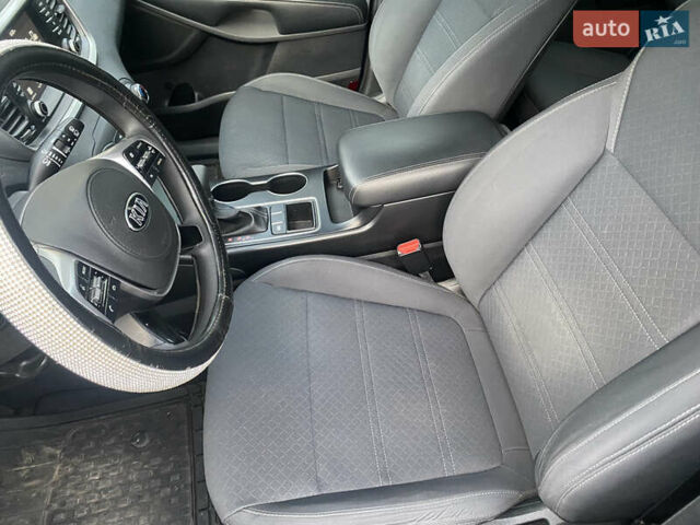 Серый Киа Соренто, объемом двигателя 2.36 л и пробегом 68 тыс. км за 16250 $, фото 36 на Automoto.ua