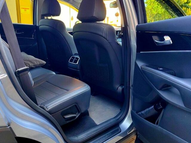 Серый Киа Соренто, объемом двигателя 2.4 л и пробегом 42 тыс. км за 21500 $, фото 2 на Automoto.ua