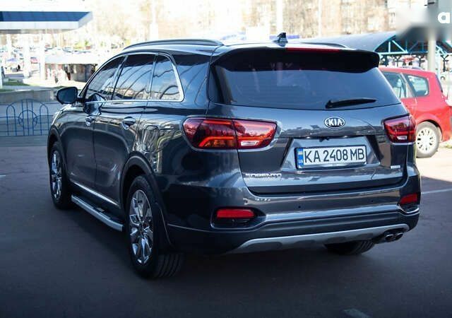 Сірий Кіа Соренто, об'ємом двигуна 2 л та пробігом 120 тис. км за 28899 $, фото 4 на Automoto.ua