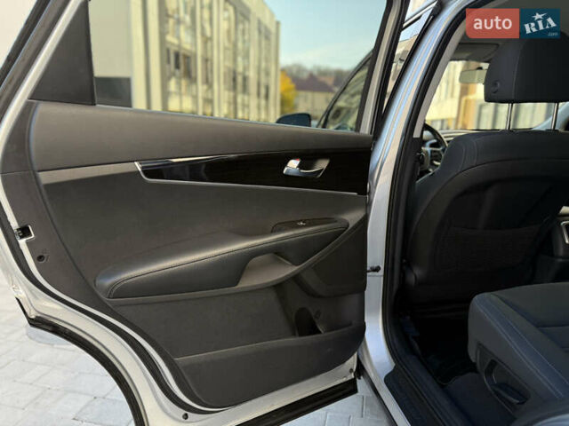 Серый Киа Соренто, объемом двигателя 2.4 л и пробегом 202 тыс. км за 15999 $, фото 35 на Automoto.ua