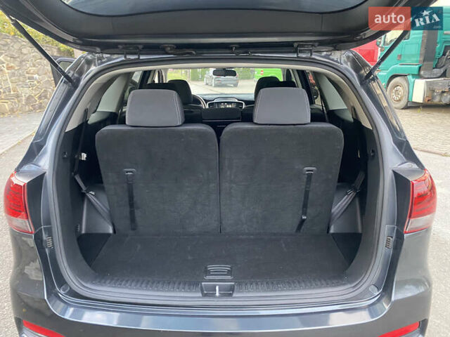 Серый Киа Соренто, объемом двигателя 2.36 л и пробегом 68 тыс. км за 16250 $, фото 59 на Automoto.ua