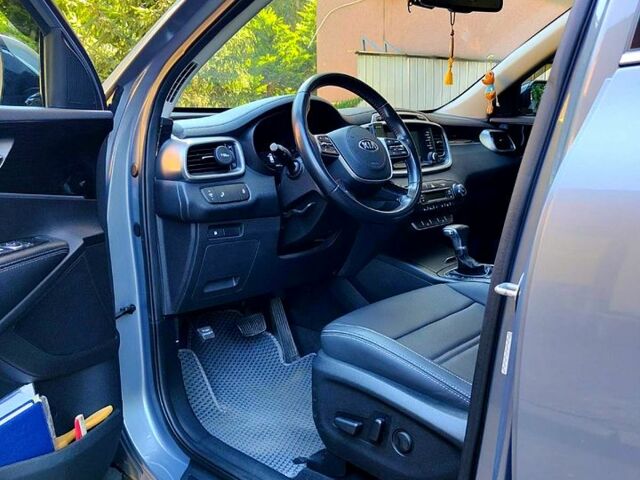 Серый Киа Соренто, объемом двигателя 2.4 л и пробегом 42 тыс. км за 21500 $, фото 4 на Automoto.ua