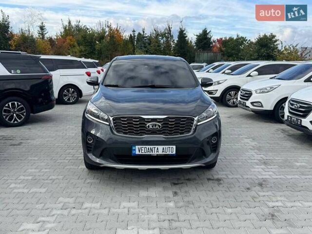 Серый Киа Соренто, объемом двигателя 2 л и пробегом 98 тыс. км за 25300 $, фото 2 на Automoto.ua