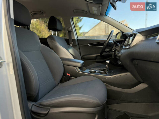 Серый Киа Соренто, объемом двигателя 2.4 л и пробегом 202 тыс. км за 14999 $, фото 55 на Automoto.ua