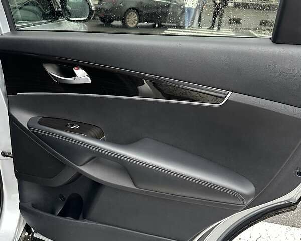 Сірий Кіа Соренто, об'ємом двигуна 2.4 л та пробігом 220 тис. км за 14900 $, фото 13 на Automoto.ua